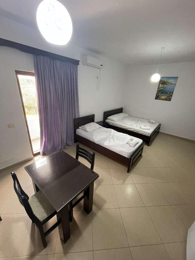 Ferienwohnung Vila Ronaldo Ksamil Exterior foto