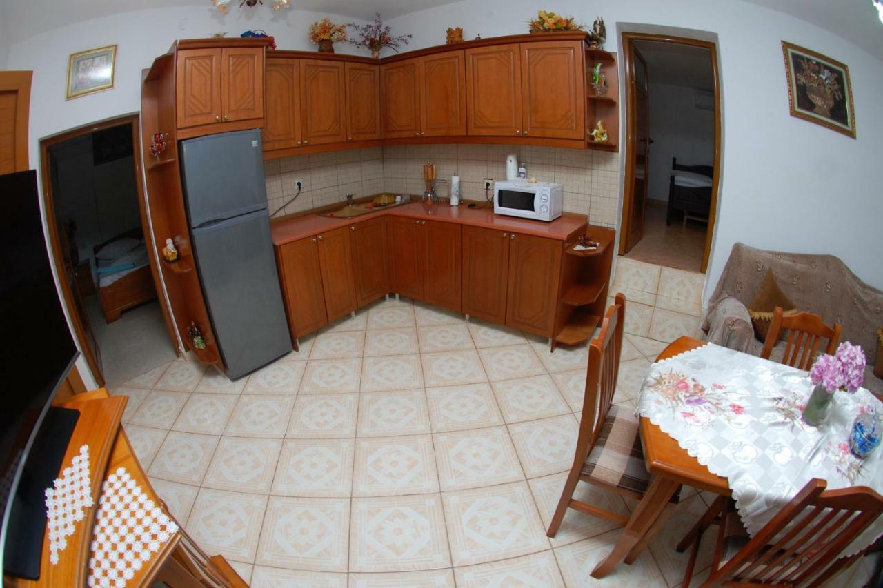 Ferienwohnung Vila Ronaldo Ksamil Exterior foto