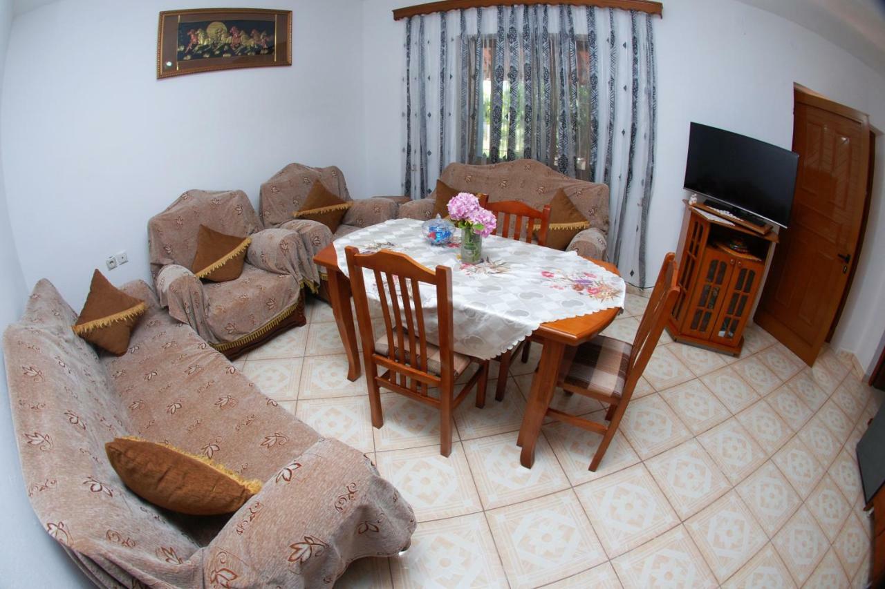 Ferienwohnung Vila Ronaldo Ksamil Exterior foto